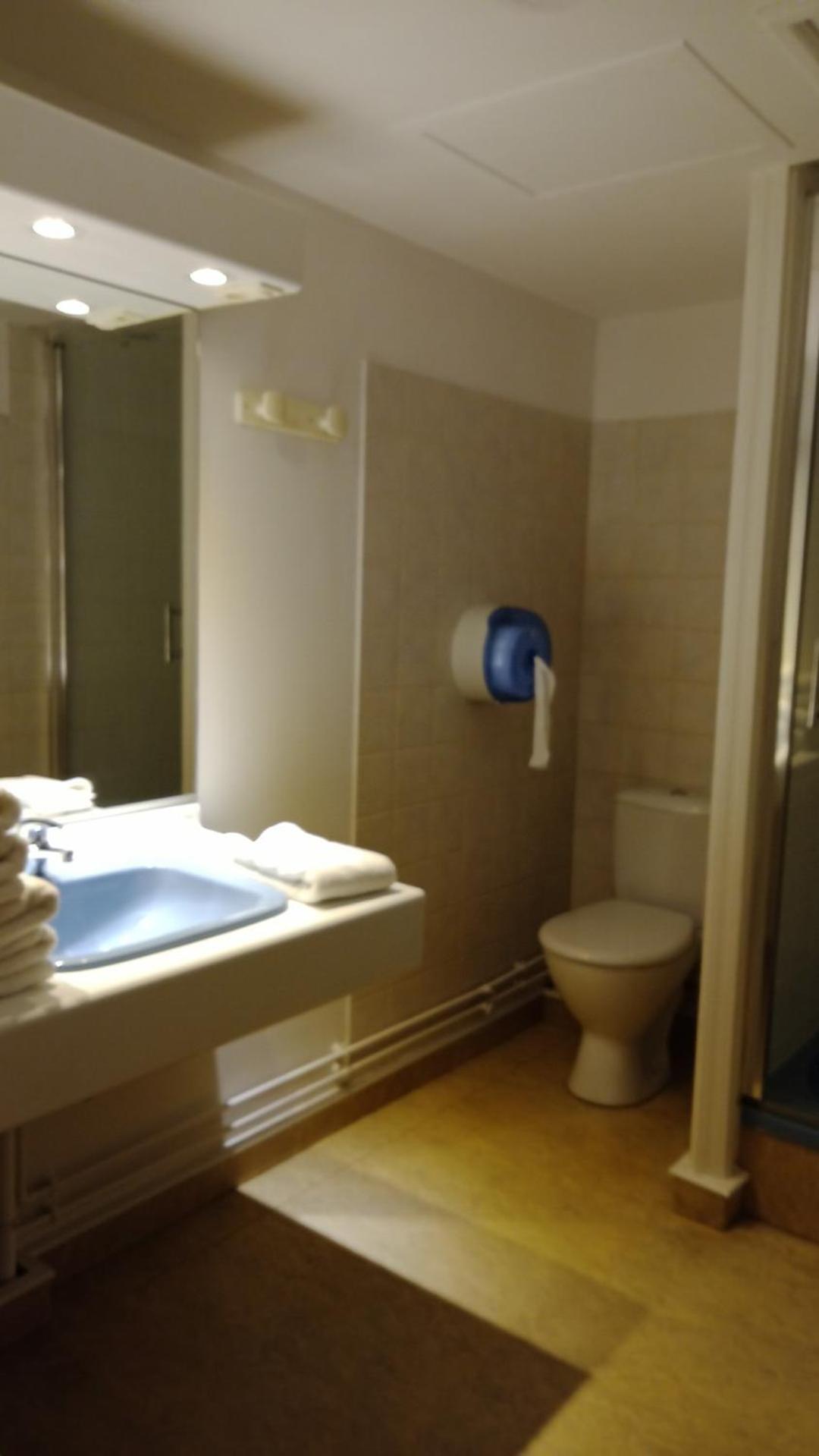 Hôtel de France Vatan Extérieur photo